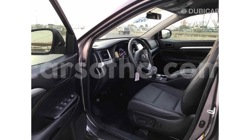 Big with watermark toyota highlander maseru import dubai 12665