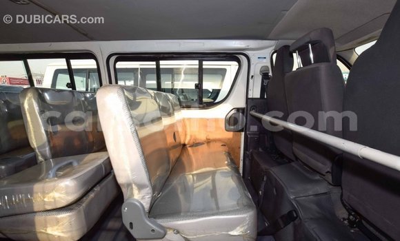 Sayi Imported Toyota Hiace White Mota in Import - Dubai a Maseru Sayi Imported Toyota Hiace White Mota in Import - Dubai a Maseru