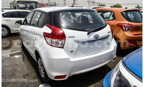 Sayi Imported Toyota Yaris White Mota in Import - Dubai a Maseru Sayi Imported Toyota Yaris White Mota in Import - Dubai a Maseru