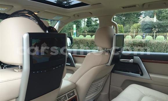 Buy Used Toyota Land Cruiser Prado White Car in Butha Buthe in Butha-Buthe Buy Used Toyota Land Cruiser Prado White Car in Butha Buthe in Butha-Buthe