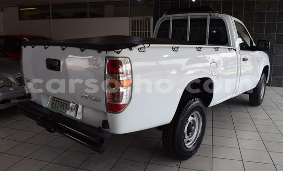 Acheter Occasion Voiture Mazda BT-50 Blanc à Maseru, Maseru Acheter Occasion Voiture Mazda BT-50 Blanc à Maseru, Maseru
