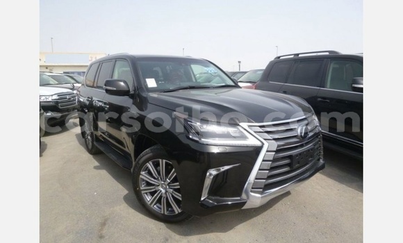 Sayi Na hannu Lexus LX 570 Black Mota in Butha–Buthe a Thaba-Tseka Sayi Na hannu Lexus LX 570 Black Mota in Butha–Buthe a Thaba-Tseka