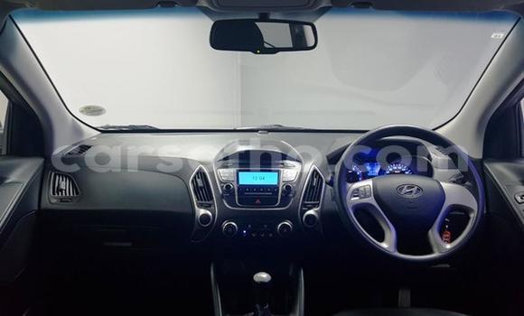 Acheter Occasion Voiture Hyundai ix35 Gris à Roma, Maseru Acheter Occasion Voiture Hyundai ix35 Gris à Roma, Maseru