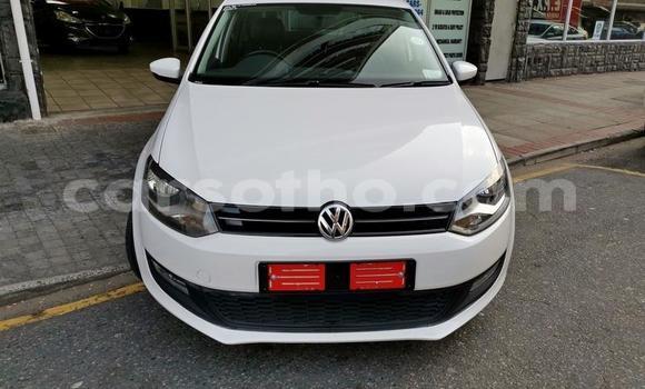 Sayi Na hannu Volkswagen Polo White Mota in Maseru a Maseru Sayi Na hannu Volkswagen Polo White Mota in Maseru a Maseru