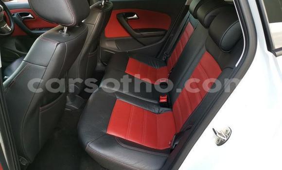 Sayi Na hannu Volkswagen Polo White Mota in Maseru a Maseru Sayi Na hannu Volkswagen Polo White Mota in Maseru a Maseru