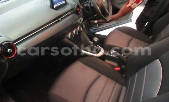 Acheter Occasion Voiture Mazda CX-3 Bleu à Maseru, Maseru Acheter Occasion Voiture Mazda CX-3 Bleu à Maseru, Maseru