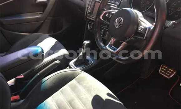 Acheter Occasion Voiture Volkswagen Polo Rouge à Hlotse, Leribe Acheter Occasion Voiture Volkswagen Polo Rouge à Hlotse, Leribe