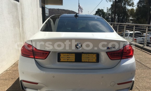 Acheter Occasion Voiture BMW M4 Blanc à Maseru, Maseru Acheter Occasion Voiture BMW M4 Blanc à Maseru, Maseru