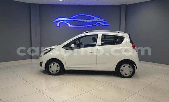 Sayi Na hannu Chevrolet Spark White Mota in Maseru a Maseru Sayi Na hannu Chevrolet Spark White Mota in Maseru a Maseru