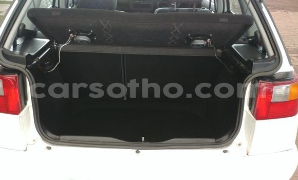 Acheter Occasion Voiture Volkswagen Polo Blanc à Maseru, Maseru Acheter Occasion Voiture Volkswagen Polo Blanc à Maseru, Maseru