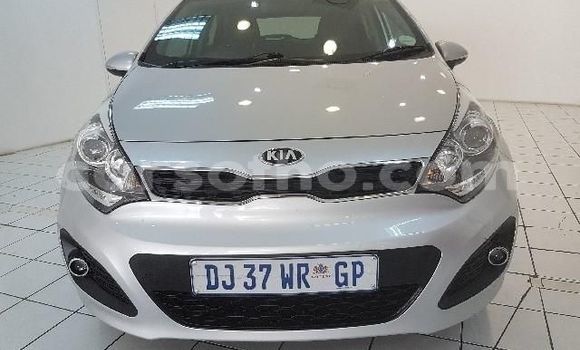 Sayi Na hannu Kia Rio White Mota in Peka a Leribe Sayi Na hannu Kia Rio White Mota in Peka a Leribe