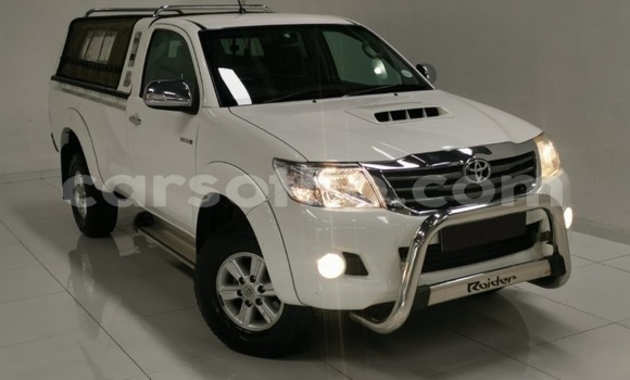 Acheter Occasion Voiture Toyota Hilux Blanc à Maseru, Maseru Acheter Occasion Voiture Toyota Hilux Blanc à Maseru, Maseru