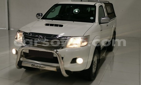 Acheter Occasion Voiture Toyota Hilux Blanc à Maseru, Maseru Acheter Occasion Voiture Toyota Hilux Blanc à Maseru, Maseru