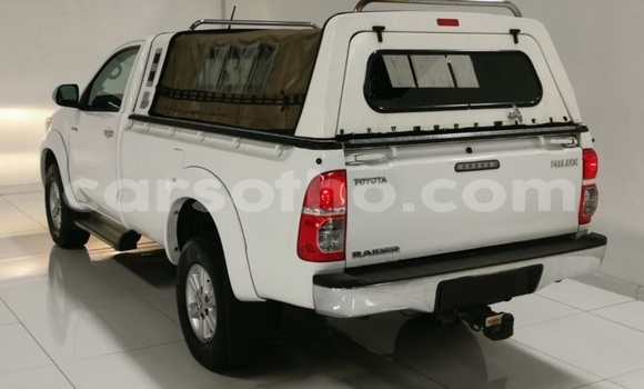 Acheter Occasion Voiture Toyota Hilux Blanc à Maseru, Maseru Acheter Occasion Voiture Toyota Hilux Blanc à Maseru, Maseru