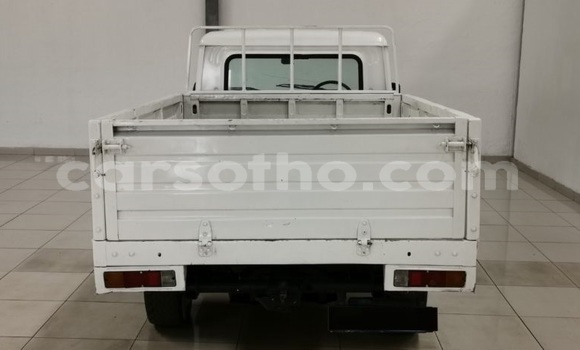 Acheter Occasion Voiture Mahindra Bolero Blanc à Maseru, Maseru Acheter Occasion Voiture Mahindra Bolero Blanc à Maseru, Maseru