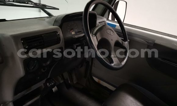 Acheter Occasion Voiture Mahindra Bolero Blanc à Maseru, Maseru Acheter Occasion Voiture Mahindra Bolero Blanc à Maseru, Maseru