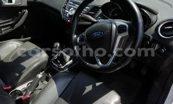 Sayi Na hannu Ford Fiesta ST White Mota in Maputsoa a Leribe Sayi Na hannu Ford Fiesta ST White Mota in Maputsoa a Leribe