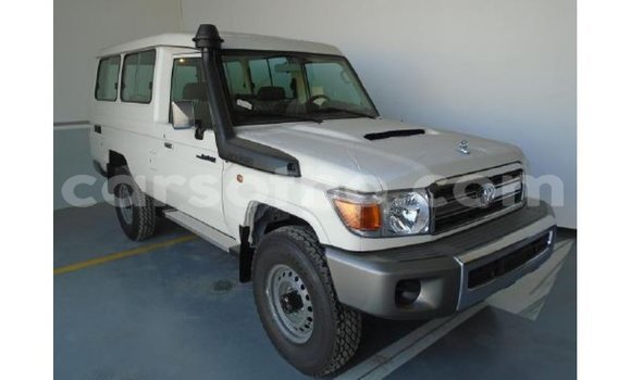 Sayi Imported Abarth 595 White Mota in Import - Dubai a Maseru