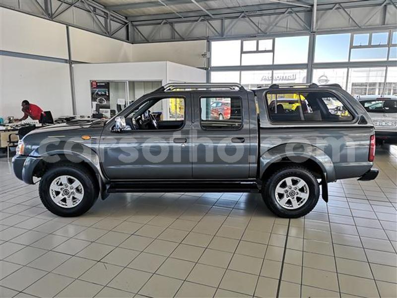 Big with watermark nissan np 300 leribe hlotse 12777