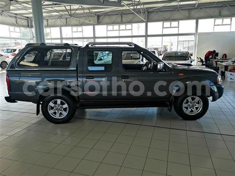 Big with watermark nissan np 300 leribe hlotse 12777