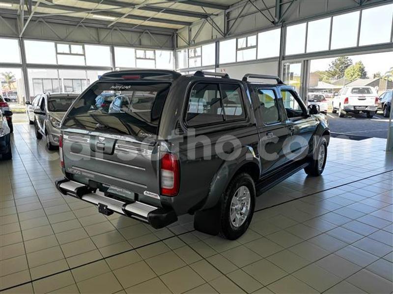 Big with watermark nissan np 300 leribe hlotse 12777