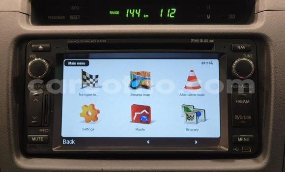 Sayi Na hannu Toyota Hilux White Mota in Roma a Maseru Sayi Na hannu Toyota Hilux White Mota in Roma a Maseru