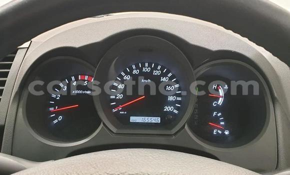 Sayi Na hannu Toyota Hilux White Mota in Roma a Maseru Sayi Na hannu Toyota Hilux White Mota in Roma a Maseru