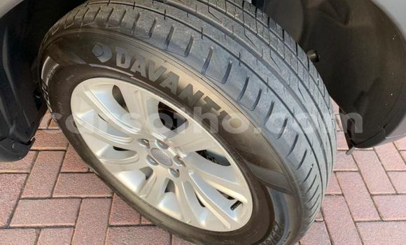 Sayi Na hannu Land Rover Discovery Silver Mota in Maseru a Maseru Sayi Na hannu Land Rover Discovery Silver Mota in Maseru a Maseru