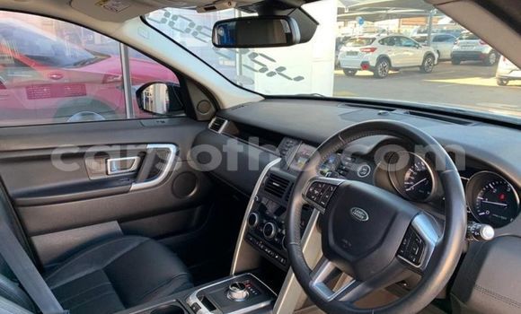 Sayi Na hannu Land Rover Discovery Silver Mota in Maseru a Maseru Sayi Na hannu Land Rover Discovery Silver Mota in Maseru a Maseru