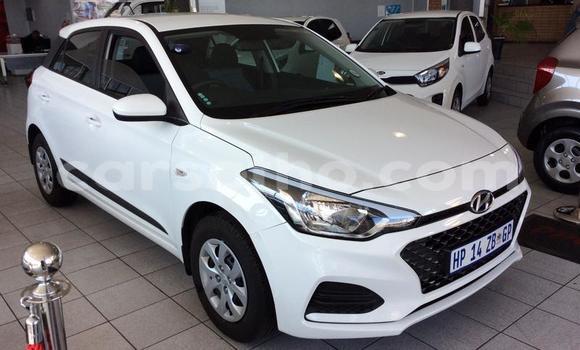 Sayi Na hannu Hyundai i20 White Mota in Maseru a Maseru Sayi Na hannu Hyundai i20 White Mota in Maseru a Maseru