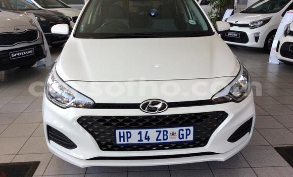 Sayi Na hannu Hyundai i20 White Mota in Maseru a Maseru Sayi Na hannu Hyundai i20 White Mota in Maseru a Maseru