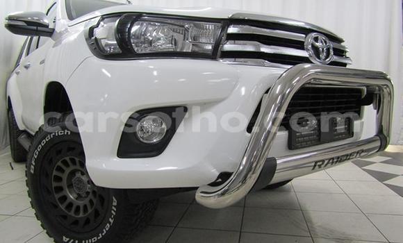 Acheter Occasion Voiture Toyota Hilux Blanc à Maseru, Maseru Acheter Occasion Voiture Toyota Hilux Blanc à Maseru, Maseru