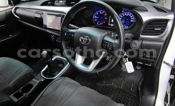 Acheter Occasion Voiture Toyota Hilux Blanc à Maseru, Maseru Acheter Occasion Voiture Toyota Hilux Blanc à Maseru, Maseru