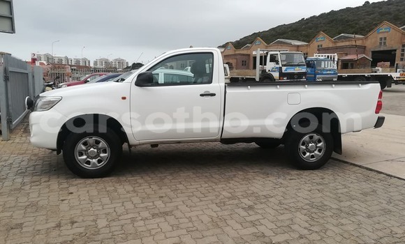 Buy Used Toyota Hilux White Car in Maseru in Maseru Buy Used Toyota Hilux White Car in Maseru in Maseru