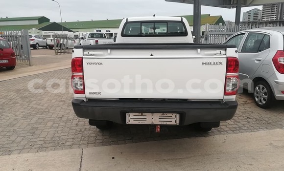 Buy Used Toyota Hilux White Car in Maseru in Maseru Buy Used Toyota Hilux White Car in Maseru in Maseru