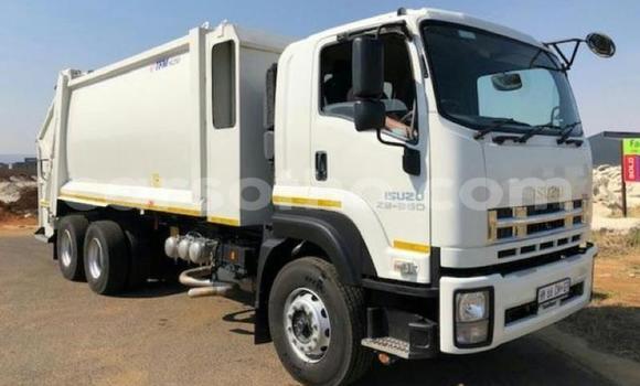 Buy Used Isuzu FTR 850 White Truck in Maseru in Maseru Buy Used Isuzu FTR 850 White Truck in Maseru in Maseru