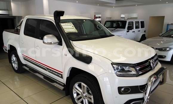 Buy Used Volkswagen Amarok White Car in Maseru in Maseru Buy Used Volkswagen Amarok White Car in Maseru in Maseru
