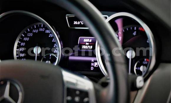 Sayi Na hannu Mercedes-Benz ML–Class Silver Mota in Roma a Maseru Sayi Na hannu Mercedes-Benz ML–Class Silver Mota in Roma a Maseru