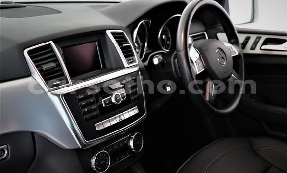 Sayi Na hannu Mercedes-Benz ML–Class Silver Mota in Roma a Maseru Sayi Na hannu Mercedes-Benz ML–Class Silver Mota in Roma a Maseru