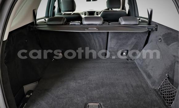 Sayi Na hannu Mercedes-Benz ML–Class Silver Mota in Roma a Maseru Sayi Na hannu Mercedes-Benz ML–Class Silver Mota in Roma a Maseru