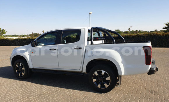Acheter Occasion Voiture Isuzu KB Blanc à Maputsoe, Leribe Acheter Occasion Voiture Isuzu KB Blanc à Maputsoe, Leribe