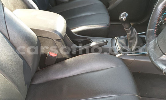 Acheter Occasion Voiture Isuzu KB Blanc à Maputsoe, Leribe Acheter Occasion Voiture Isuzu KB Blanc à Maputsoe, Leribe