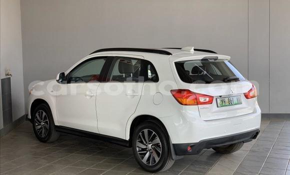 Acheter Occasion Voiture Mitsubishi ASX Blanc à Maseru, Maseru Acheter Occasion Voiture Mitsubishi ASX Blanc à Maseru, Maseru