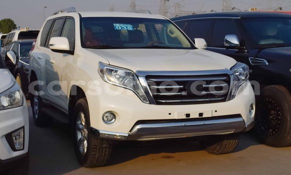 Acheter Import Voiture Toyota Prado Blanc à Import - Dubai, Maseru Acheter Import Voiture Toyota Prado Blanc à Import - Dubai, Maseru