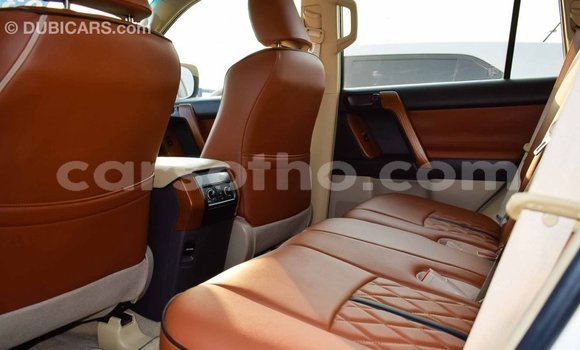 Acheter Import Voiture Toyota Prado Blanc à Import - Dubai, Maseru Acheter Import Voiture Toyota Prado Blanc à Import - Dubai, Maseru