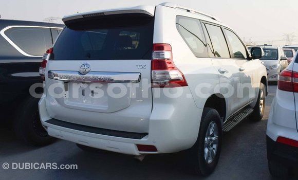 Acheter Import Voiture Toyota Prado Blanc à Import - Dubai, Maseru Acheter Import Voiture Toyota Prado Blanc à Import - Dubai, Maseru