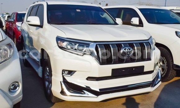 Sayi Imported Toyota Prado White Mota in Import - Dubai a Maseru Sayi Imported Toyota Prado White Mota in Import - Dubai a Maseru