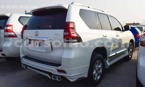 Sayi Imported Toyota Prado White Mota in Import - Dubai a Maseru Sayi Imported Toyota Prado White Mota in Import - Dubai a Maseru