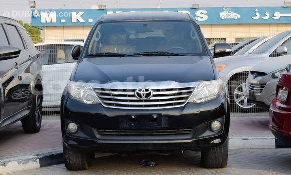 Sayi Imported Toyota Fortuner Black Mota in Import - Dubai a Maseru Sayi Imported Toyota Fortuner Black Mota in Import - Dubai a Maseru