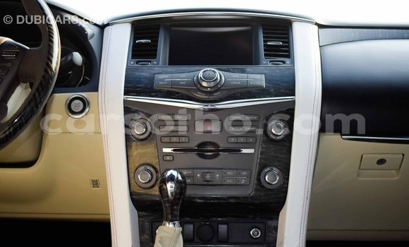 Acheter Import Voiture Nissan Patrol Noir à Import - Dubai, Maseru Acheter Import Voiture Nissan Patrol Noir à Import - Dubai, Maseru